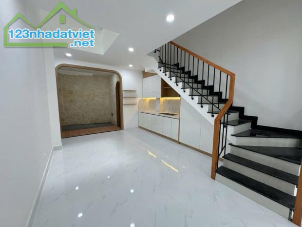 Bán gấp nhà đẹp - Đường số 8 – P11 – Gò Vấp – hẻm xe hơi – 4x13m – Giá 6.45Tỷ - 3