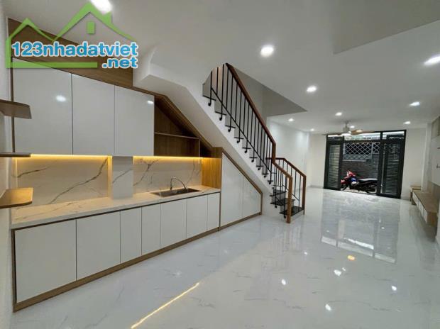 Bán gấp nhà đẹp - Đường số 8 – P11 – Gò Vấp – hẻm xe hơi – 4x13m – Giá 6.45Tỷ - 2
