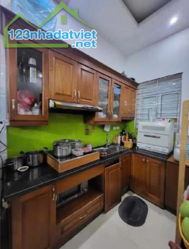 ** Cần bán nhà phan đình giót 41m2, 5 tầng ,MT 4.9m ** giá chỉ nhỉnh 9 tỷ. - 1