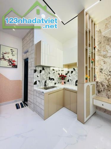 MINI HOUSE SAU CĂN MẶT TIỀN HẺM XE TẢI QUANG TRUNG - 3 TẦNG - 2PN - FULL NỘI THẤT - GIÁ - 3