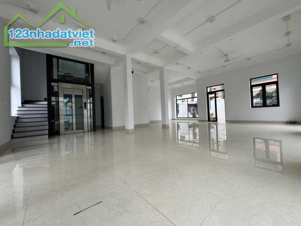 Bán Nhà Mặt Phố Sa Đôi. Nam Từ Liêm. Lô Góc. Ô Tô. Vỉa Hè. DT 206m2. Giá 64,8 Tỷ. - 1