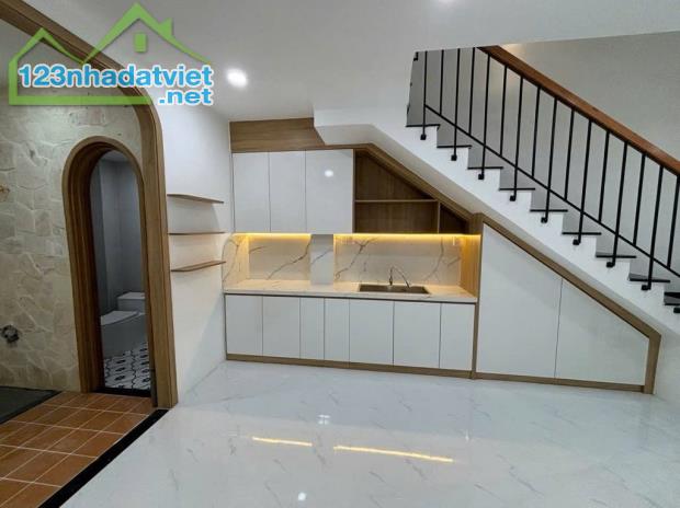 Hàng không có ngoài thị trường nhà đẹp- nở hậu- hẻm 1 trục - 5