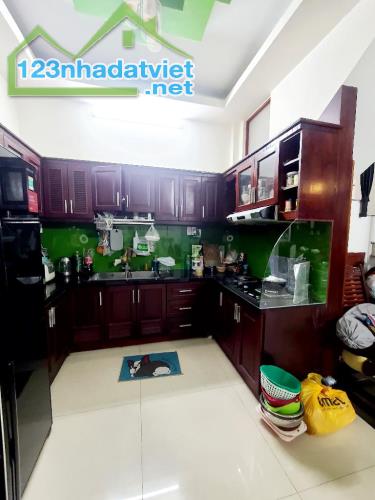 Bán nhà hẻm 6m Tô Hiến Thành-ngang 6.5m-4PN-nhà mới-cạnh ĐH Bách Khoa-giá tốt