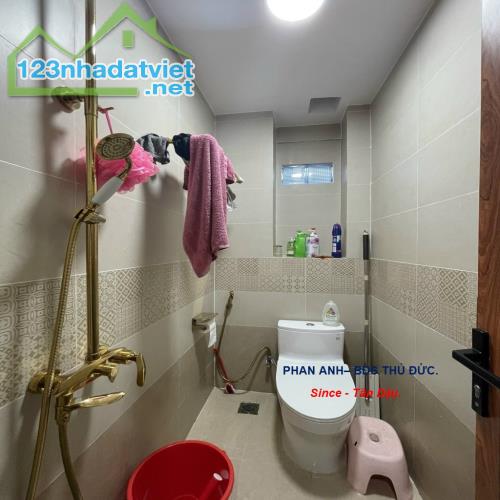 📍 Bán Gấp Nhà Phố Liền Kề Nguyễn Thị Định, Quận 2 _ Hẻm Xe Hơi _ 2 tầng 3 pn _ Chỉ có 8Ty - 1