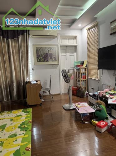 Bán biệt thự liền kề đầu Vinhome Long Biên, 152m2, mặt tiền 8m, giá 37,9 tỷ - 1