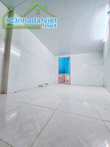 Nhà bán đường Quốc lộ-50-DT-3m x 5m)-1 trệt-2Lầu) 2 PN-2 toilet - 4