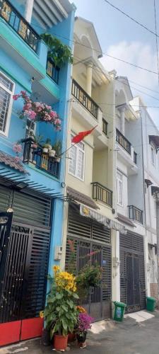 ✅ ✅ Cho thuê nhà nguyên căn tx 22 phường thạnh xuân q12
👉 Dt 4×14 trêt 2 lầu 4p ngủ 4wc - 2