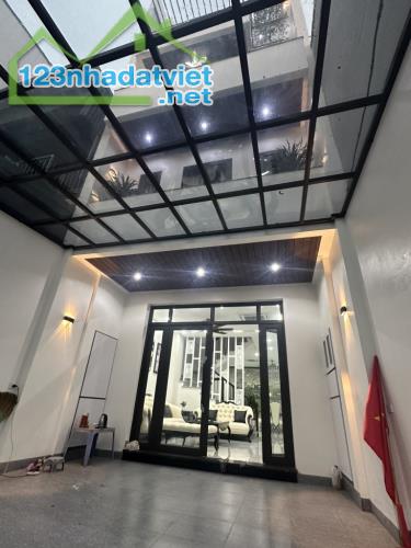 🏡NHÀ 4 TẦNG ĐẸP LỘNG LẪY NỘI THẤT XỊN SÒ-  KINH DOANH - OTO TRÁNH- TƯƠNG LAI VIEW HỒ CẦU - 2
