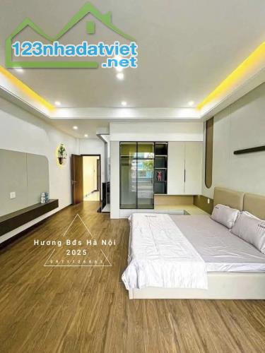 BÁN NHÀ NGUYỄN VĂN HUYÊN –LÔ GÓC 2 THOÁNG  – CÁCH PHỐ 20M. 13,6tỷ - 3