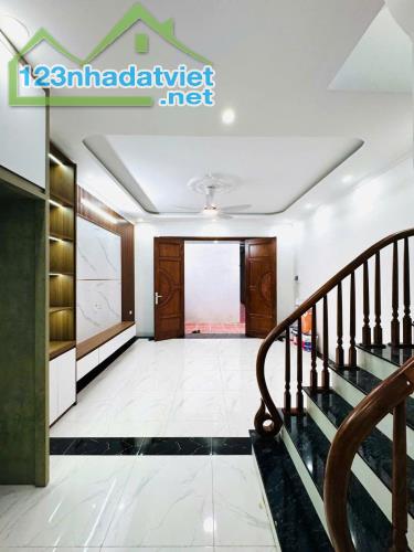 Bán Bán nhà 35m2 x 5 tầng Đàm Quang Trung, Long Biên- Ngay chân cầu Vĩnh Tuy. - 2