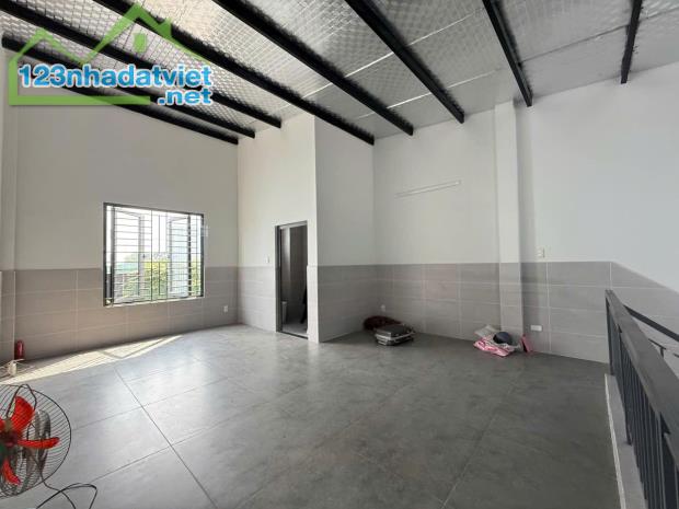 CHO THUÊ MẶT BẰNG KD/KHO 400M2 ( 1 TRỆT 1 LỬNG) GIÁ TỐT MẶT TIỀN TỈNH LỘ 15, CỦ CHI - 2