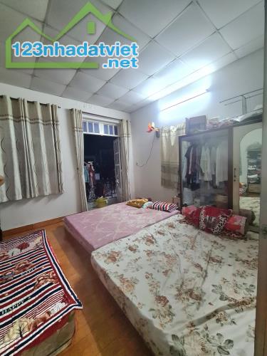 Bán nhà đẹp Bình Đông Q8 hẻm thông 4m, không quy hoạch 72m2 [5.9m × 13.5m] chỉ 5 ty1TL