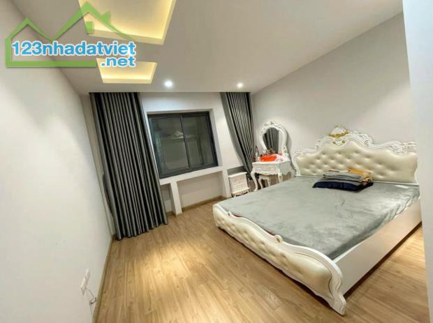 SIÊU ĐẸP - SIÊU HIẾM - NHÀ PHỐ - LÔ GÓC - MẶT TIỀN KHỦNG CHỈ 8.X TỶ - 1