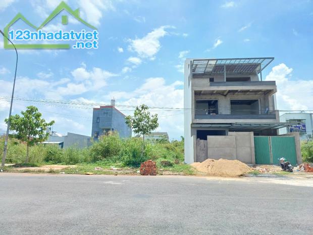 🌱 CHỈ CÒN 1 NỀN DUY NHẤT - A4 KDC TÂN PHÚ- 100m2- HƯỚNG TÂY NAM- LỘ GIỚI 28m- SỔ HỒNG - 2