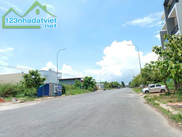 🌱 CHỈ CÒN 1 NỀN DUY NHẤT - A4 KDC TÂN PHÚ- 100m2- HƯỚNG TÂY NAM- LỘ GIỚI 28m- SỔ HỒNG - 1