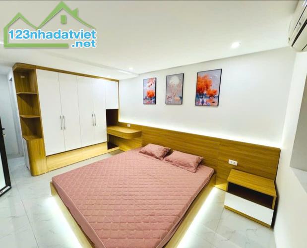 KIM NGƯU - 30M2 - 4TẦNG - MT5M - NHỈNH 6TỶ tí ti - 10M RA ÔTÔ - NGÕ THÔNG, RỘNG(2m) - 1