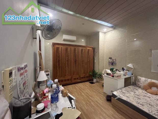 # Nhà Kiệt Nguyễn Công Trứ đi bộ ra Sông Hàn, 86m2, 2 tầng, 5 Phòng cho thuê 15tr - 2
