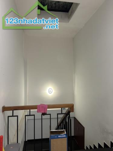 # Nhà Kiệt Nguyễn Công Trứ đi bộ ra Sông Hàn, 86m2, 2 tầng, 5 Phòng cho thuê 15tr - 1