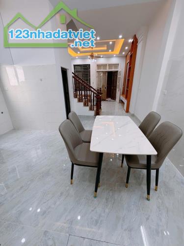 NHÀ ĐẸP MINH KHAI BTL – 42m², MT 5m – Full đầy đủ nội thất – Gần ô tô  Chỉ nhỉnh 6 tỷ – - 1