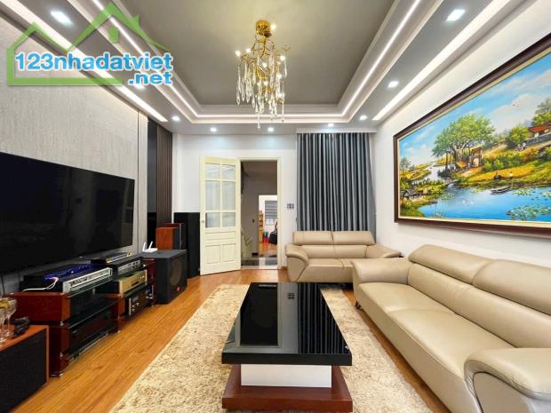 BÁN NHÀ ĐẸP PHỐ MINH KHAI – 65M2 x 4 TẦNG – MẶT TIỀN 3.9M – GIÁ NHỈNH 8.85 TỶ – GẦN Ô TÔ - 1