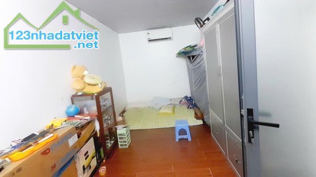 Hót Quá, Nhà Mặt Tiền Q2, DT 76m2, Ngang Khủng 8m, Hẻm Xe Hơi, Giá chỉ 9.5ty - 3
