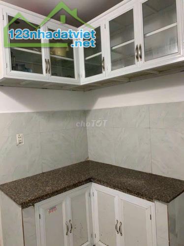 Cho thuê nhà 3PN 2WC đường 42 Phường hiệp Bình Chánh. Giá 7/5tr/tháng 0964762748 - 3