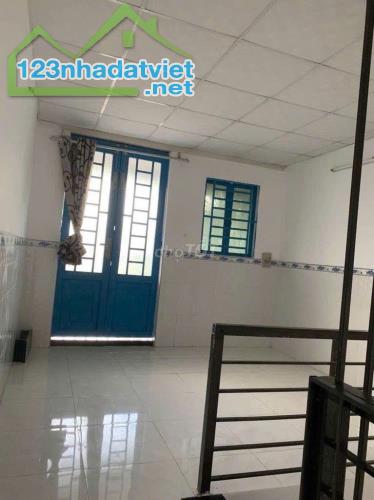 Cho thuê nhà 3PN 2WC đường 42 Phường hiệp Bình Chánh. Giá 7/5tr/tháng 0964762748 - 4