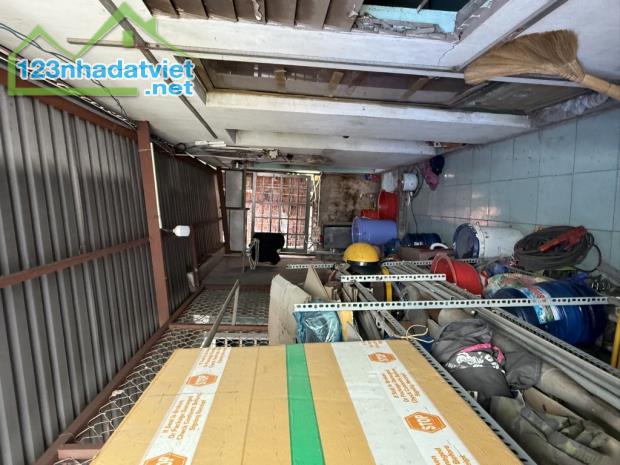 Bán nhà HXH Lê Đình Cẩn, ngay Hương Lộ 2, Bình Tân, 70m² - 5.5x19 - 2 tầng, chỉ hơn 1 tỷ - 1