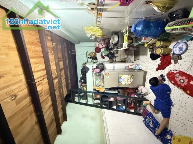 Bán nhà HXH Lê Đình Cẩn, ngay Hương Lộ 2, Bình Tân, 70m² - 5.5x19 - 2 tầng, chỉ hơn 1 tỷ
