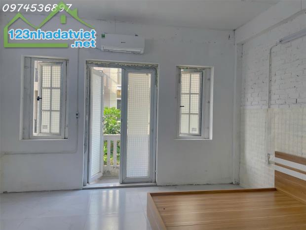 Chính chủ cho thuê phòng trọ mới xây Tầng 2,KĐT Phú Lương ban công to rộng -Khép kín - 1
