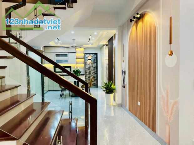 Bán nhà 4 tầng tặng full nội thất đầu đường Trường Chinh, tp Hải Dương - 4