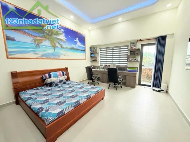 Ở NGAY! Bán Nhà 4 Tầng Cực Đẹp Trần Quang Diệu, 45m2, 6.5 Tỷ TL