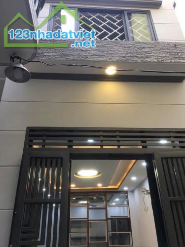 NHÀ MỚI 2 TẦNG GÓC 2MT - TRUNG TÂM QUẬN 3 CÁCH MẠNG THÁNG 8 - DÒNG TIỀN 10TR/THÁNG - TẶNG - 1