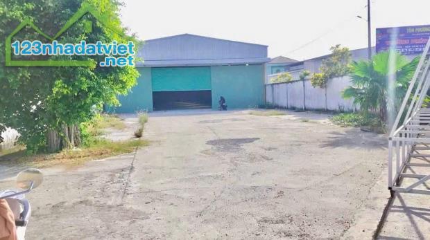 Bán kho 3 mặt tiền Nguyễn Văn Linh, Q.Bình Thuỷ, Cần Thơ - 25 tỷ - 2