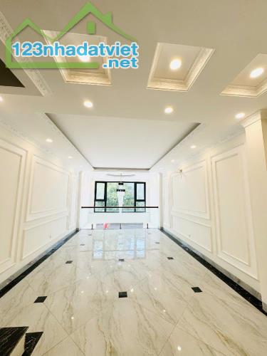 🏠 BÁN NHÀ MẶT PHỐ ĐÀM QUANG TRUNG – LONG BIÊN - 51m² – MT 4m - Giá: 16,85 tỷ - 2
