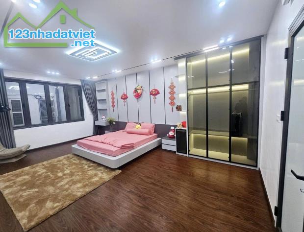 BÁN NHÀ HAI BÀ TRƯNG TRƯƠNG ĐỊNH -GIÁ CỰC TỐT -THANG MÁY 5 TẦNG 35M2 MT 6M GIÁ CHỈ 7.98 TỶ - 4