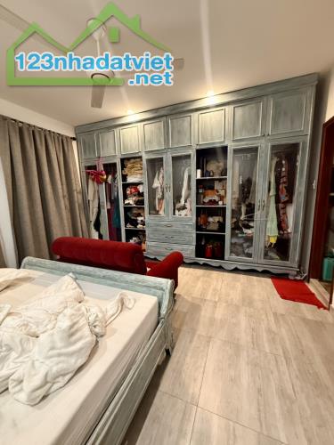 Cần bán nhà gần HXH Đinh Tiên Hoàng P3 Bình Thạnh 3 tầng 61m2 chỉ hơn 8 tỷ