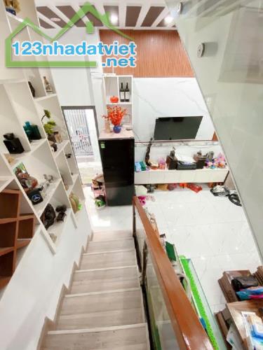 (27M2) NHÀ MỚI ĐẸP CẠNH ĐƯỜNG NGUYỄN OANH ,P 10, GV ,2 TẦNG,2PN, 2 WC, GIÁ 3 TỲ - 1