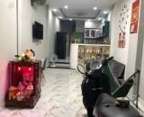 Ở NGAY! Bán Nhà 2 Tầng Xe Hơi Tránh Trường Sa, 35m2, 6 Tỷ TL