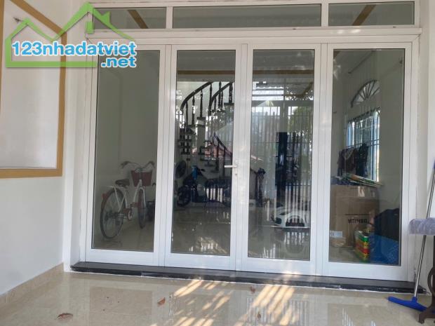 Bán nhà MT Ấp Chiến Lược, gần Tân Kỳ Tân Quý, Bình Tân, 80m2 - 4x20 - 2 tầng, chỉ hơn 4 tỷ - 2