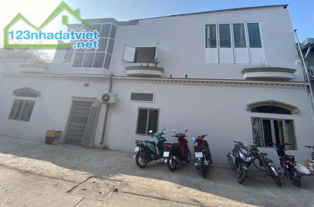 Bán nhà MT Ấp Chiến Lược, gần Tân Kỳ Tân Quý, Bình Tân, 80m2 - 4x20 - 2 tầng, chỉ hơn 4 tỷ - 3