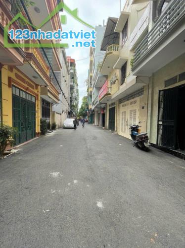 SIÊU HIẾM- Nhà Lô Góc Ôtô tránh Phùng Khoang,Từ Liêm 54m2/4Tầng/MT 4.5m 16.6 Tỷ - 1