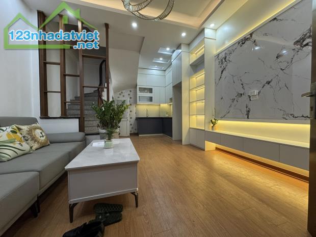 🔥 CHỦ MÓT BÁN – GIẢM NGAY 1 TỶ, CHỈ CÒN HƠN 6 TỶ - NHÀ ĐẸP MỚI XÂY – GẦN PHỐ, GẦN Ô TÔ – - 2