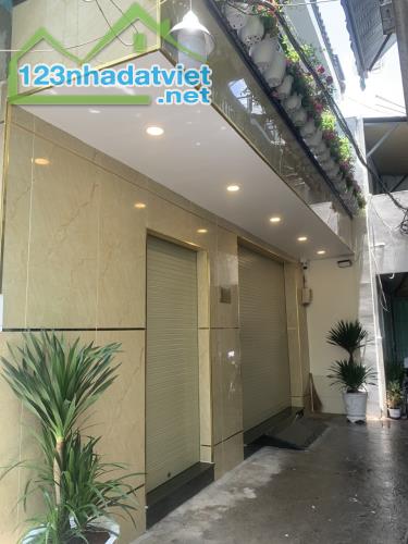 Nhà Đẹp Công Nghệ Thông Minh 5.0 Nguyễn Hồng Đào Tân Bình, 2 Tầng 2PN. Chỉ nhỉnh 3 Tỷ