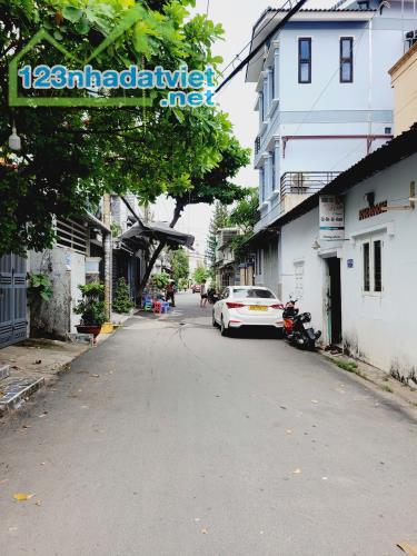 Hẻm Xe Hơi Sát Mặt Tiền 45m2 - Chỉ 5 Tỷ Hơn - 4 Tầng 3PN - 1