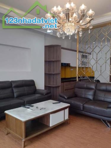 NHÀ PHỐ HOÀNG QUỐC VIỆT, 7 TẦNG GARA THANG MÁY KINH DOANH, OTO TRÁNH, THÔNG TỨ TUNG