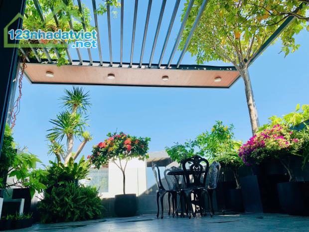 Bán tòa nhà 6 tâng, full nội thất 5,2x16m, doanh thu khủng, sát mặt tiền Hoàng Sa chỉ 25ỷ - 2