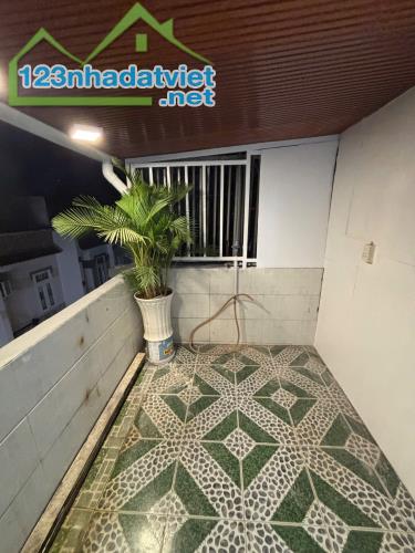 NHÀ BÁN Tỉnh Lộ 10 - 4 TẦNG - 3x8m - HXH - 2.45 TỶ - BÌNH TÂN - 1