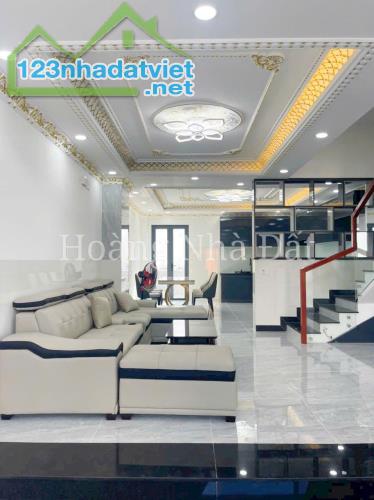 Nhà mới Lê Văn Lương, cạnh Phú Mỹ Hưng, 5 tầng, 9.8 tỷ