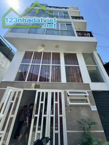 Nhà rộng 5 tầng, gần Chung cư Ruby Nguyễn Sỹ Sách, 5.25 tỷ